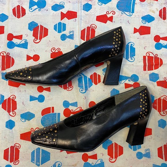 Vintage 1980s 1990s J Renee Black Pumps with Gold Studs Size 8M Retro Rocker - Picture 7 of 8